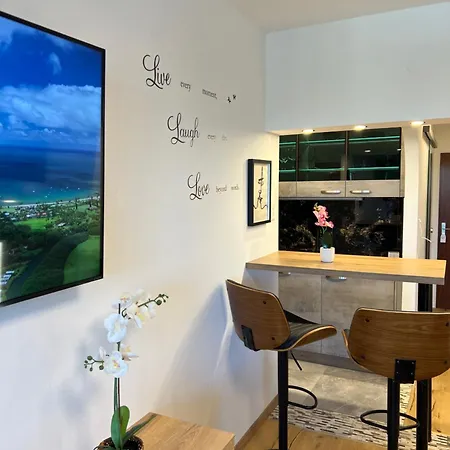 Happy Apartment