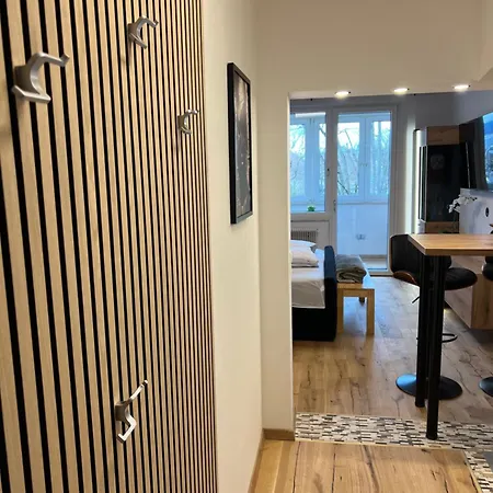Happy Apartment
